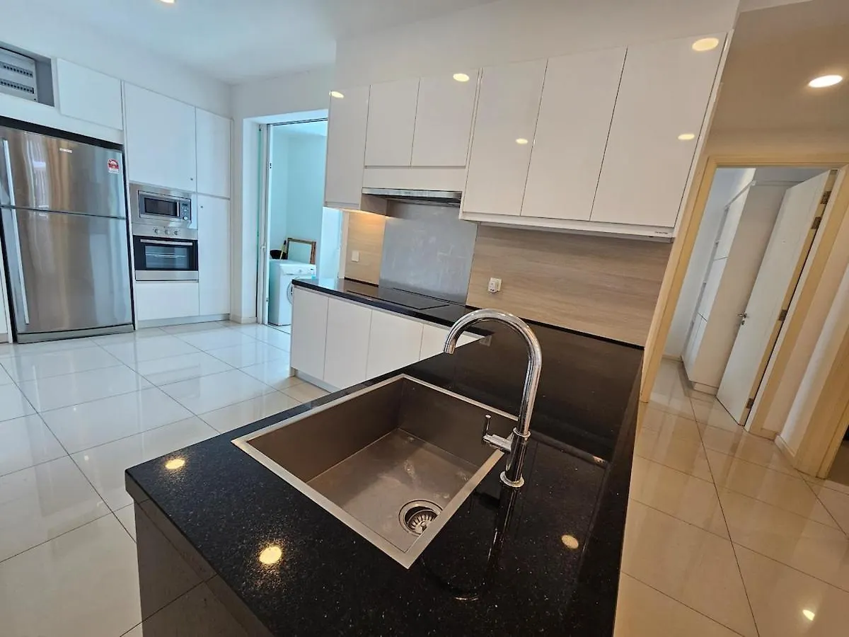 Modern Family Suites 3 Bedroom 말라카 아파트