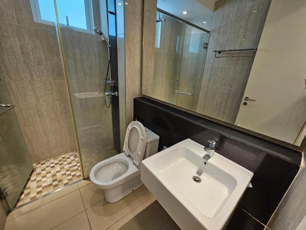 아파트 Modern Family Suites 3 Bedroom 말라카