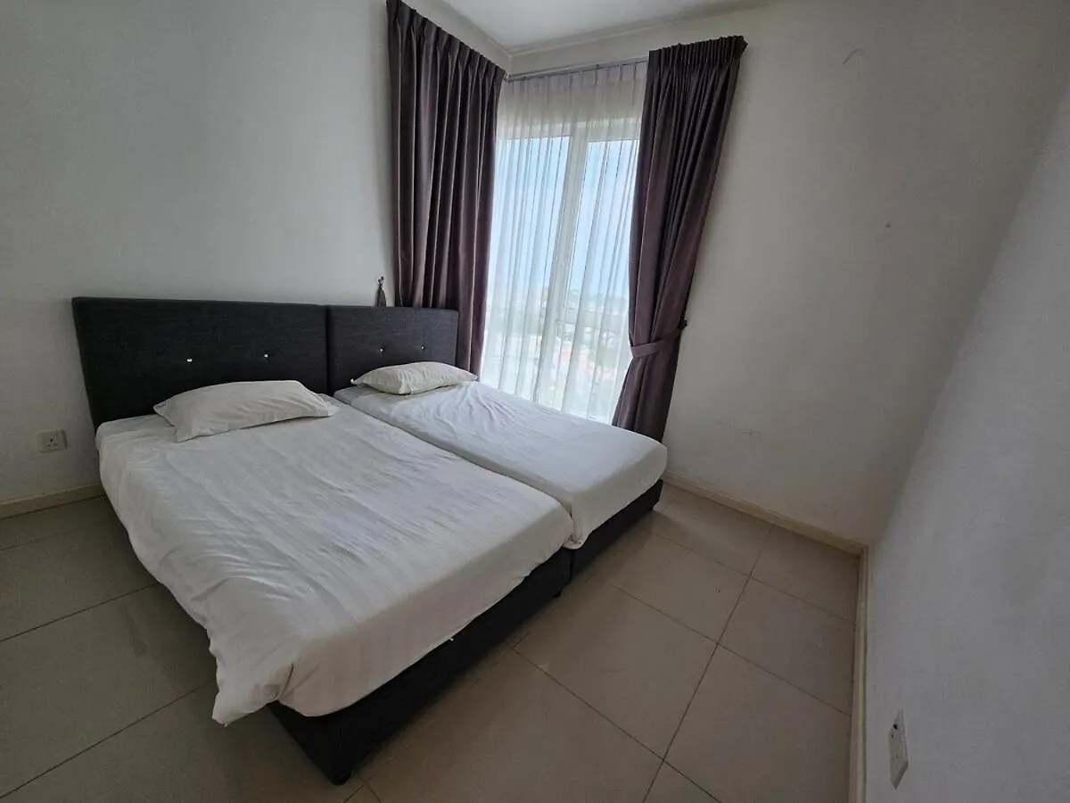 Modern Family Suites 3 Bedroom 말라카 아파트